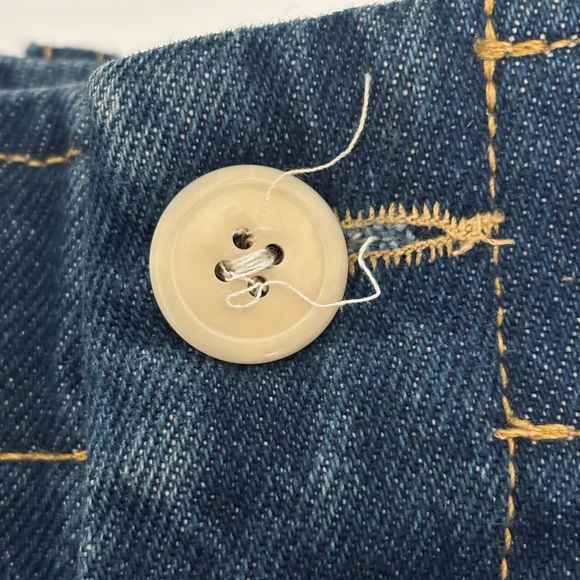 Esby Finch Jeans - Picture 8 of 9